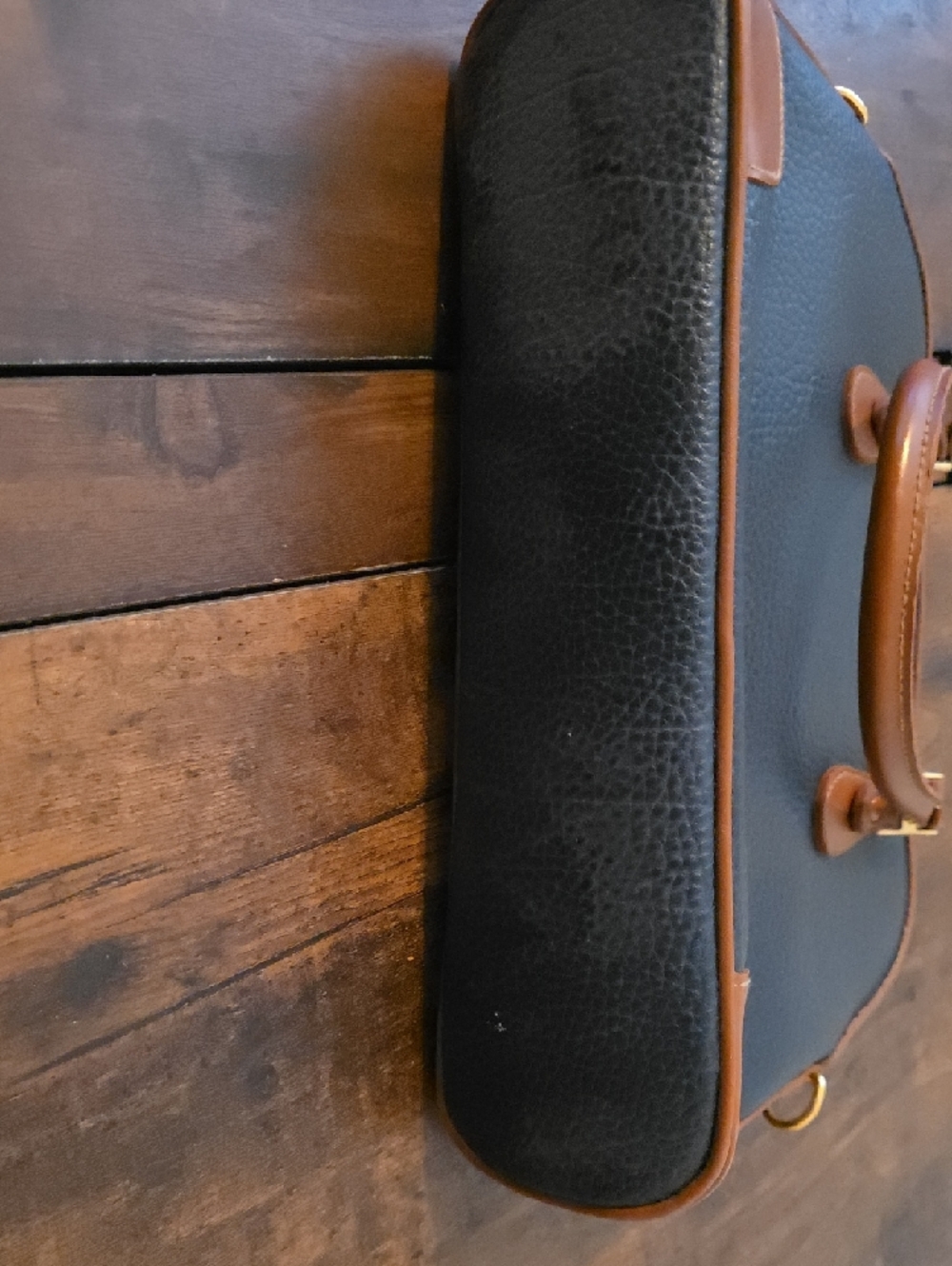 GUESS Navy and Brown Pebble-Textured Leather Messenger Bag -10 - Picture 5 of 6